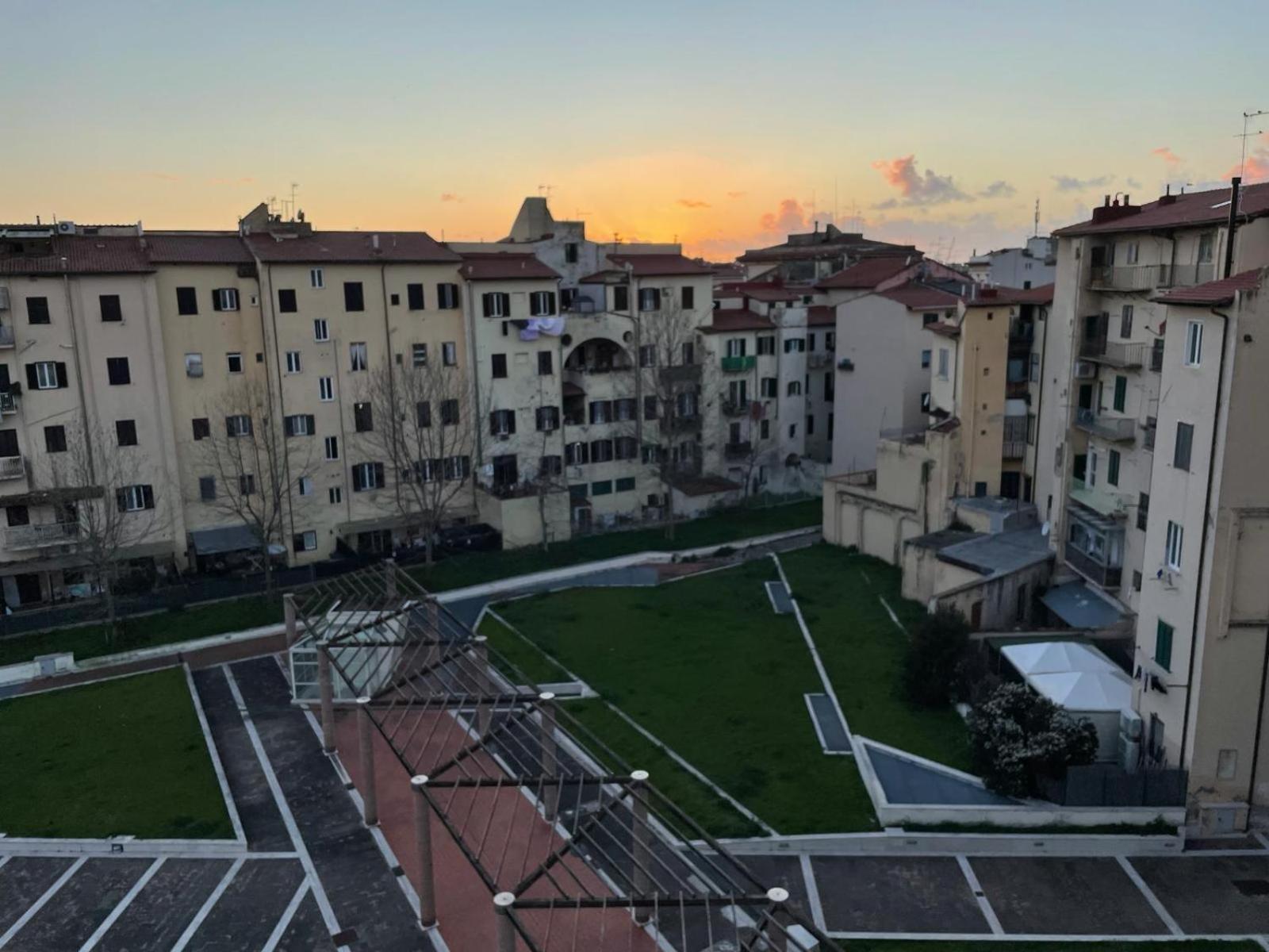 Centro Citta Con Le Comodita Ліворно Екстер'єр фото